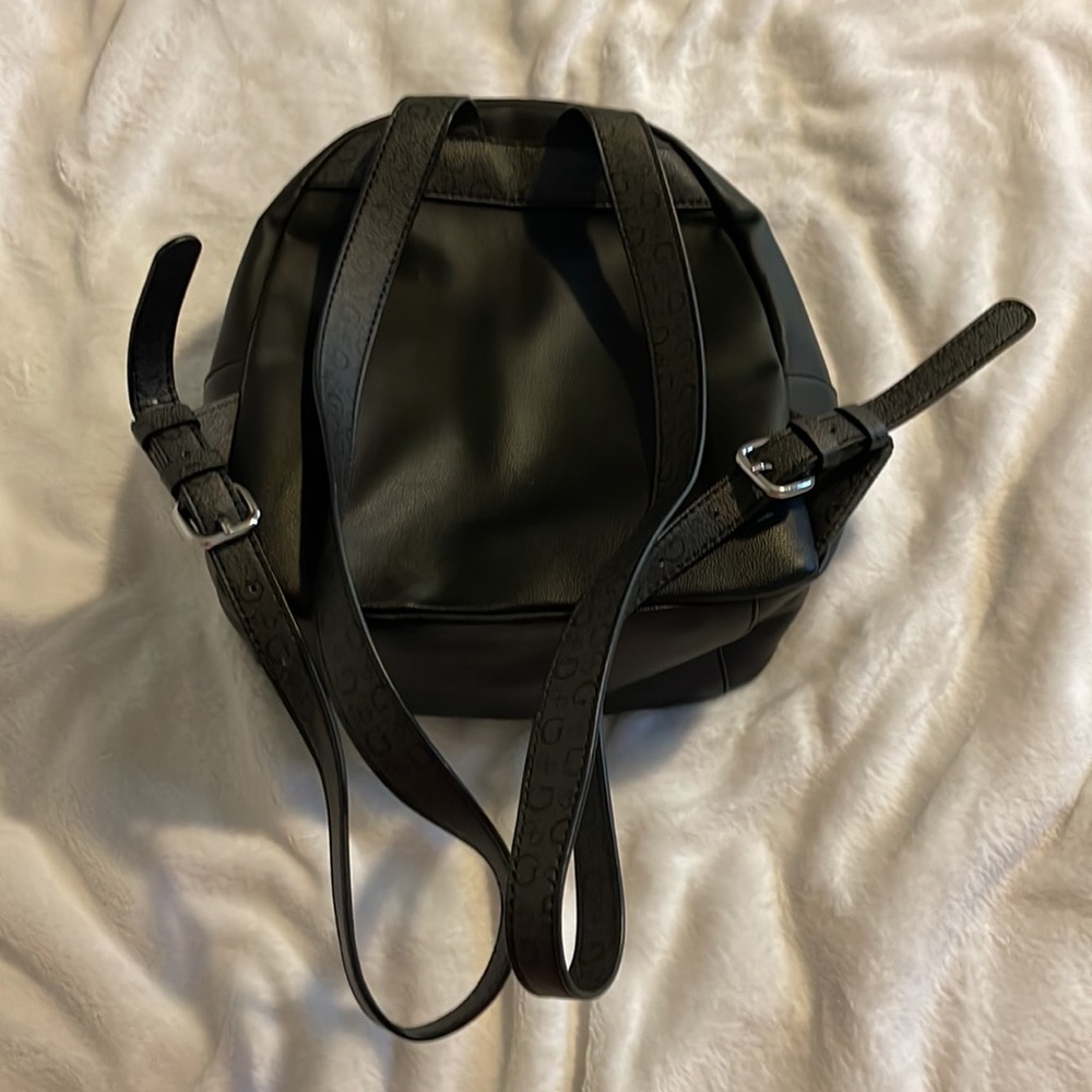 Guess Mini Backpack - Picture 5 of 7